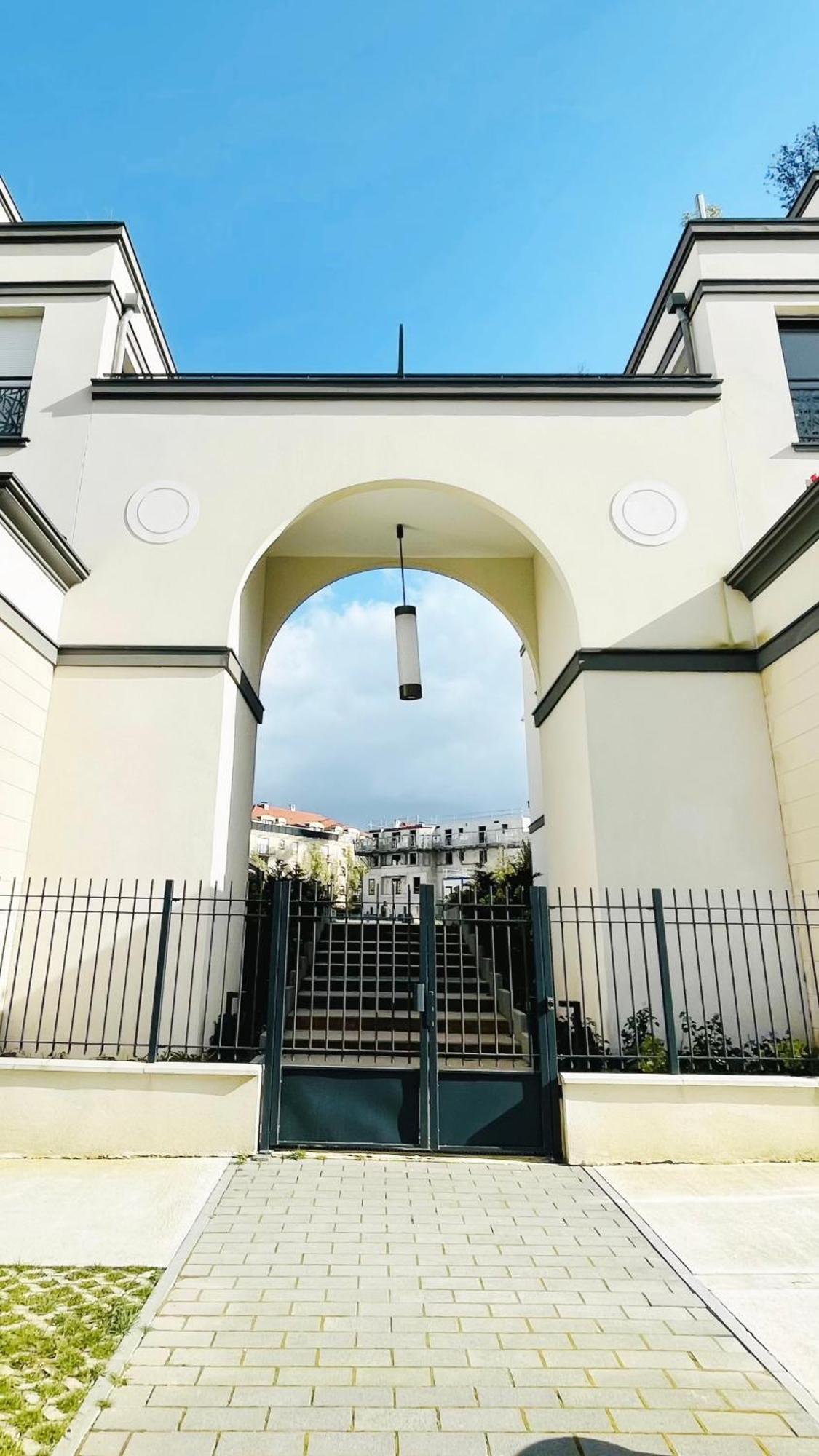 Le Lion D'Or - Parking - Netflix - Wifi - Nerf Apartment Bussy-Saint-Georges Ngoại thất bức ảnh